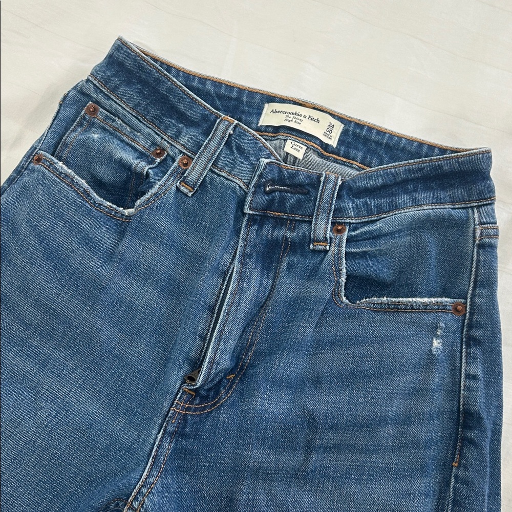 Abercrombie & Fitch Curve Love High Rise Jeans